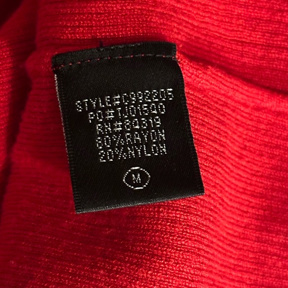 Cyrus Vibrant Red Sweetheart Knit Top - Picture 4 of 4